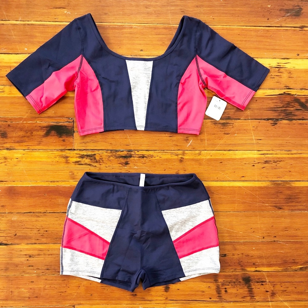 ❣️SOLD❣️ NWT Free People Movement 2 piece set navy